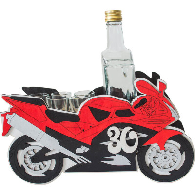 Drevená motorka s pohárikmi – darček k 30. narodeninám pre motorkára