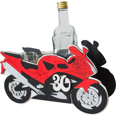 Drevená motorka s pohárikmi – darček k 30. narodeninám pre motorkára