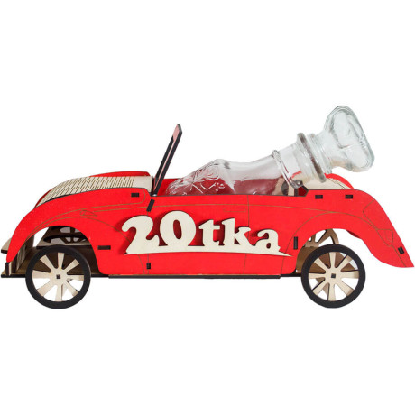 Darček na 20. narodeniny – auto 20tka s karafou a pohárikmi