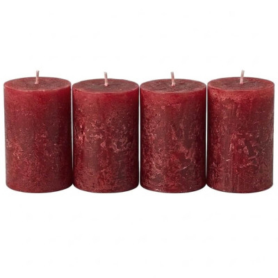 Červené adventné sviečky na adventný stojan