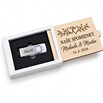 USB kľúč s gravírovaním v krabičke – Naše spomienky