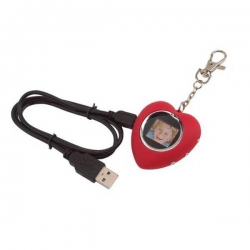 LCD foto prívesok na kľúče v tvare srdca width=
