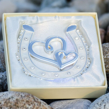 Podkova pre šťastie s ornamentom