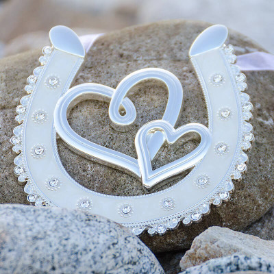 Podkova pre šťastie s ornamentom