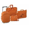 Oranžová cestovná batožina