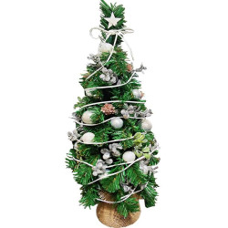 Krásne zdobený vianočný stromček do bytu width=