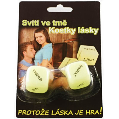 Kocky lásky svietiace v tme – láska je hra