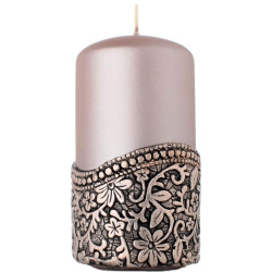 Ružová dekoračná sviečka s kvetmi width=
