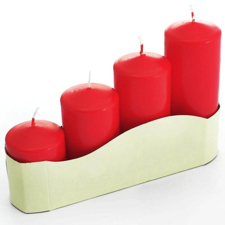 Červené adventné sviečky postupné